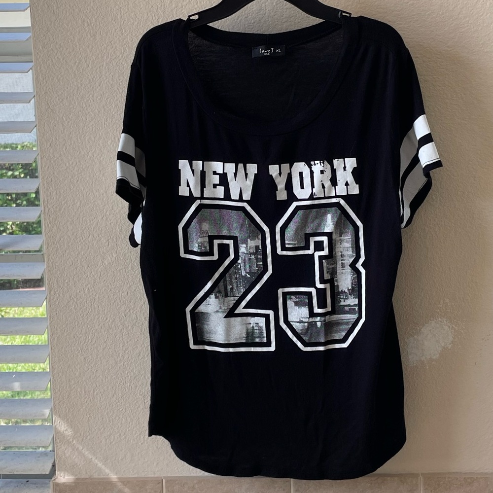 Love J Black Graphic Short Sleeve Jersey